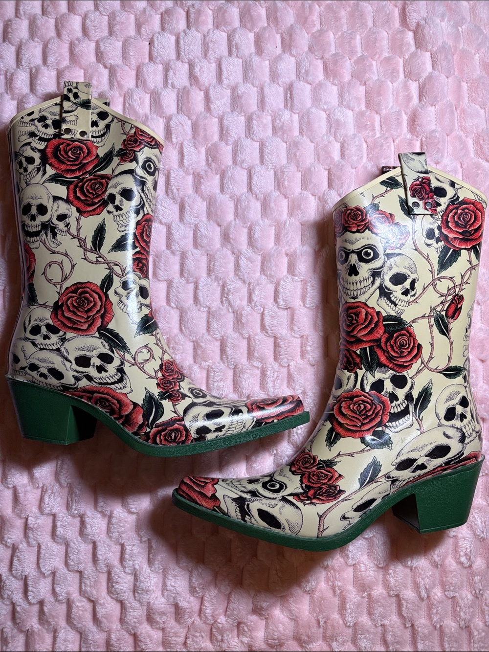 Nomad Yippy Skull and Rose Rain Boots 👢